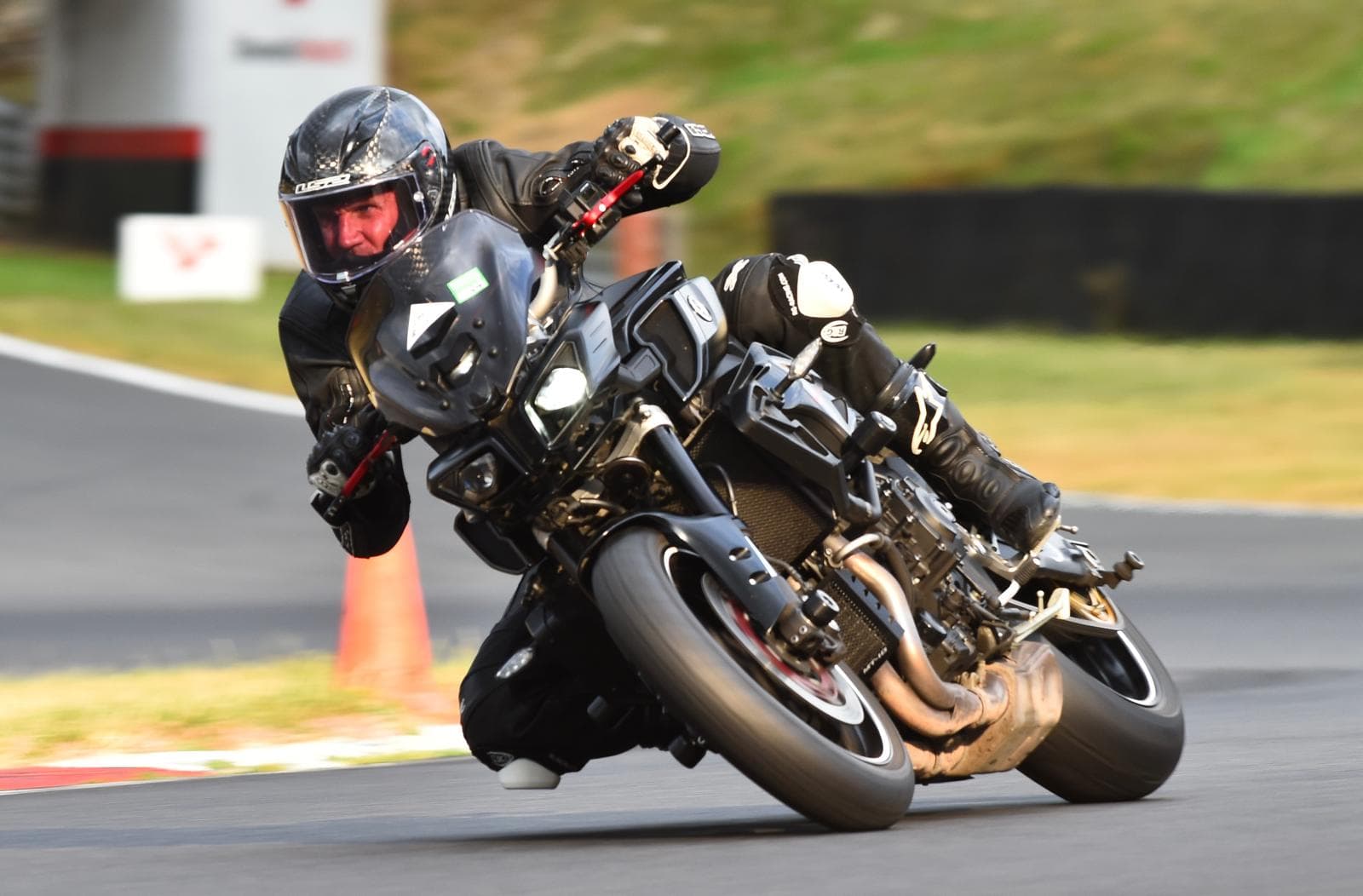 MOTO GP 450 – The Buffalo Roars on Karakoram: A Grand Prix Dream in Pakistan